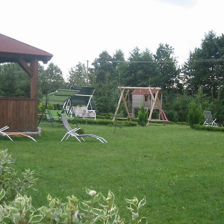 Gosciniec Rycerski Bed & Breakfast Paprotki Exterior foto