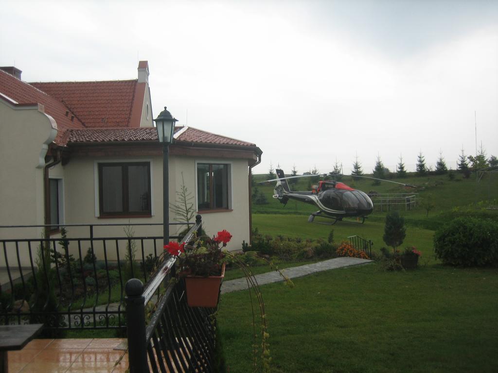 Gosciniec Rycerski Bed & Breakfast Paprotki Exterior foto