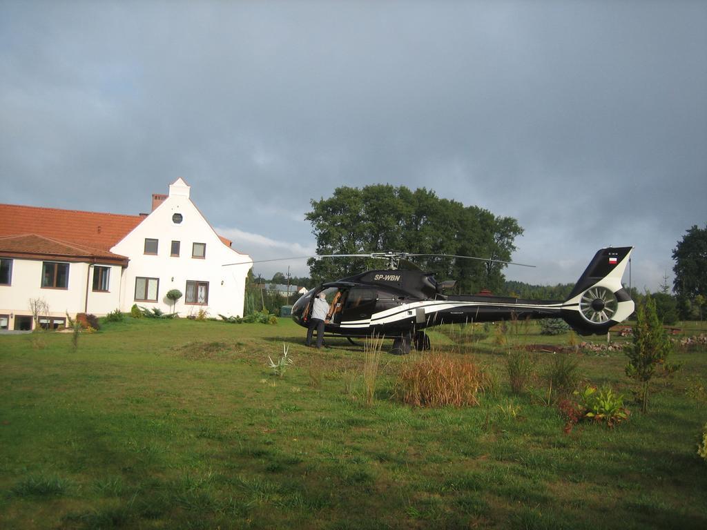 Gosciniec Rycerski Bed & Breakfast Paprotki Exterior foto