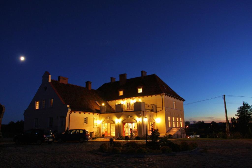 Gosciniec Rycerski Bed & Breakfast Paprotki Exterior foto