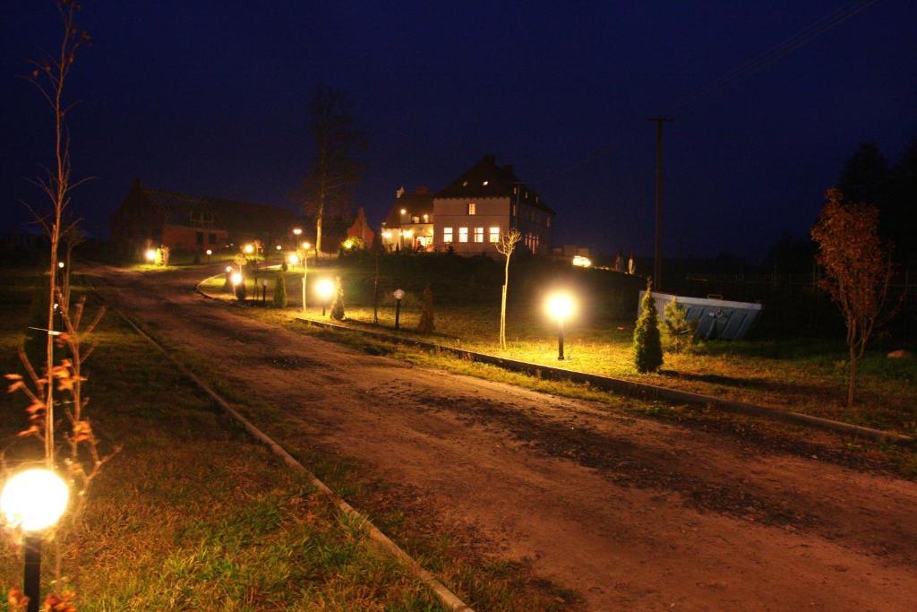 Gosciniec Rycerski Bed & Breakfast Paprotki Exterior foto