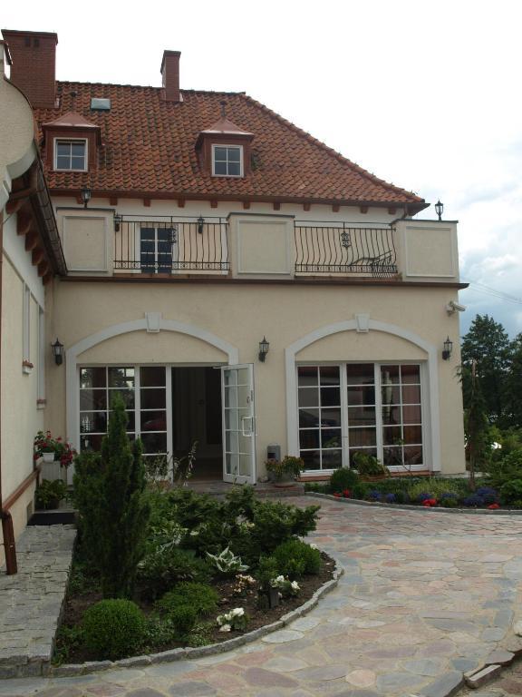Gosciniec Rycerski Bed & Breakfast Paprotki Exterior foto